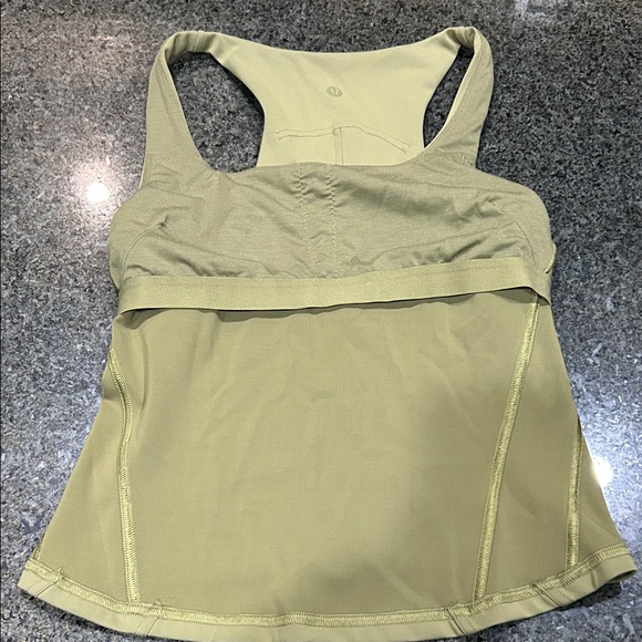 Lululemon Tank - Picture 4 of 4